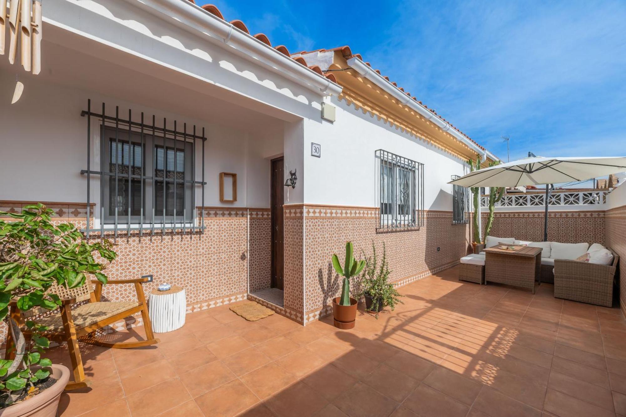 Casa Silvia - Piscina Y Playa Vakantiehuis *