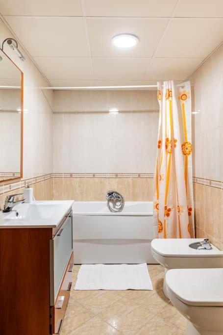 Amplio Piso Disfrutar Del Centro De Con Parking Gratuito Apartment *