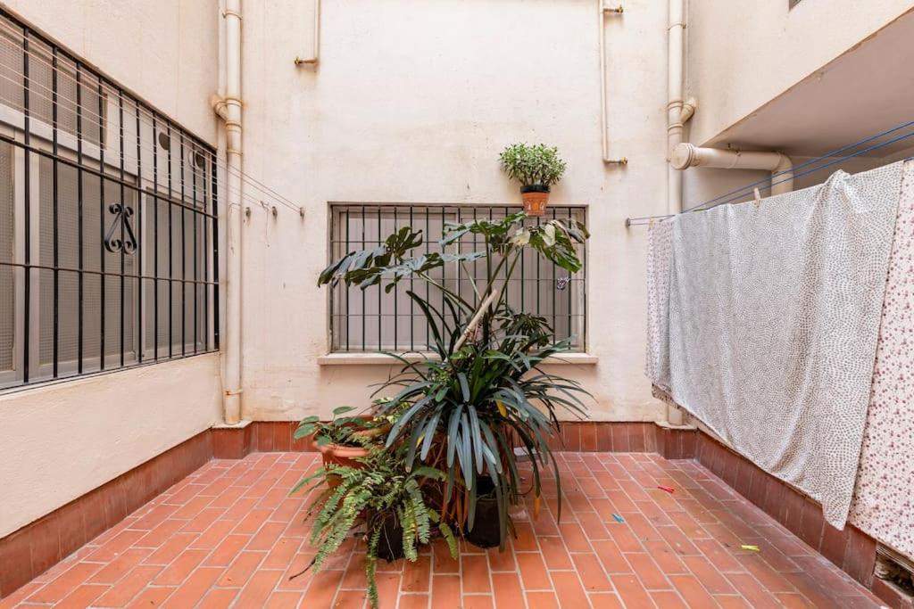 Amplio Piso Disfrutar Del Centro De Con Parking Gratuito *