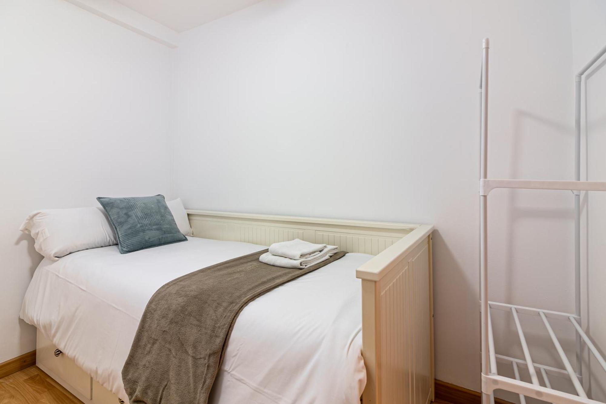 Apartment Center Flat Soho Modern 2br *