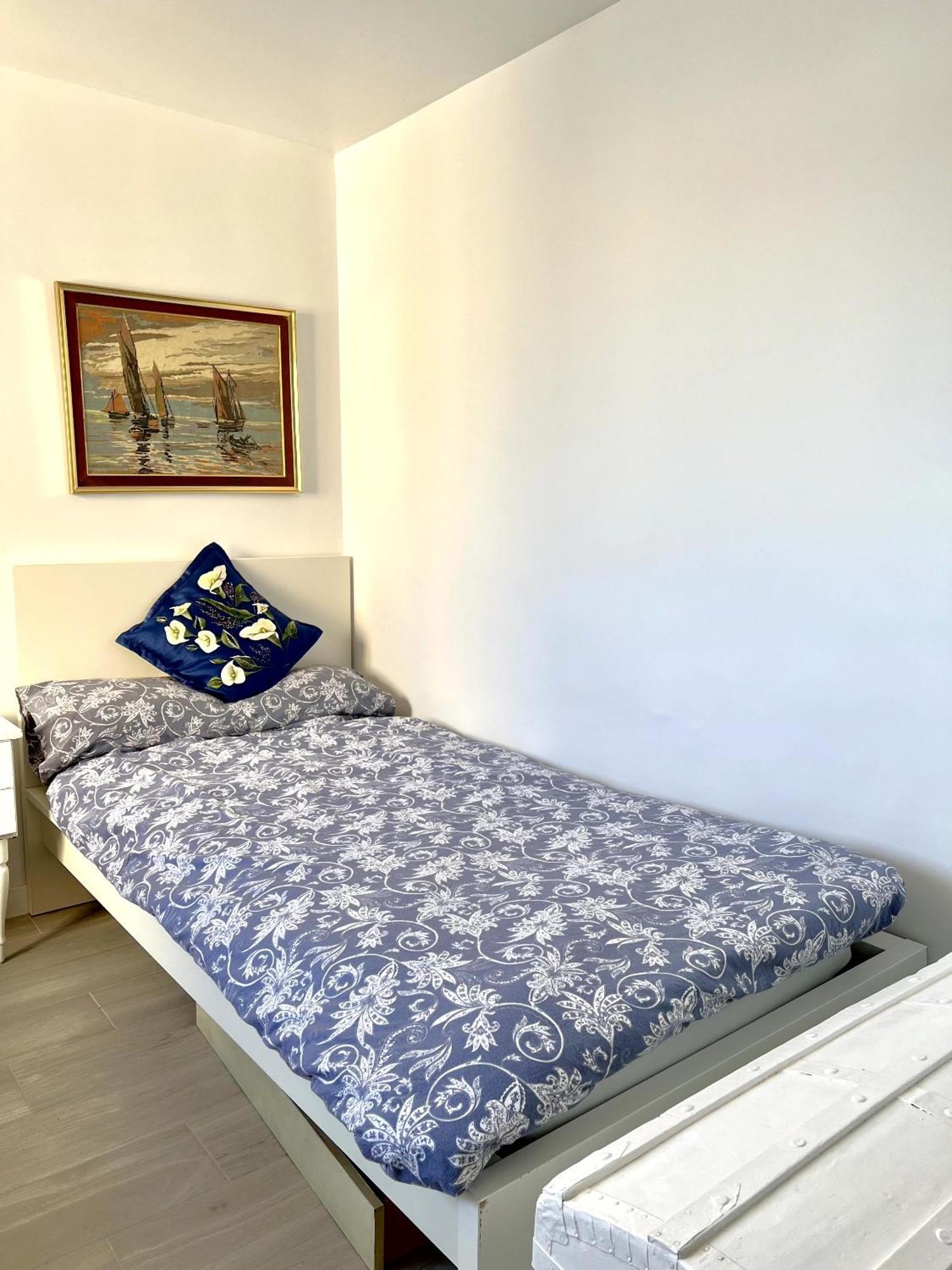 Homestay Rare Find! Skyline View-modern 6 Bed 2 Bath Flat In The Heart Of *