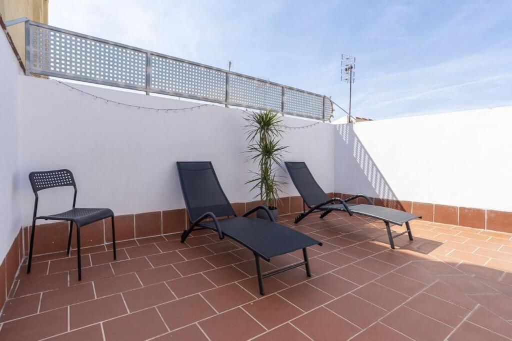 Apartment Large Private Terrace 2 Bedroom *