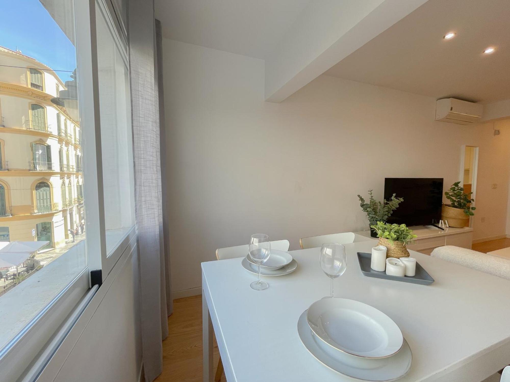 Moderno Plz De La Merced Apartment *
