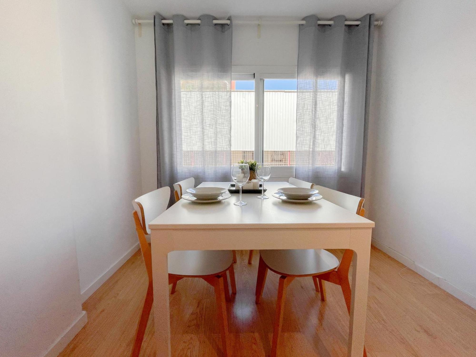 Moderno Plz De La Merced Apartment Málaga