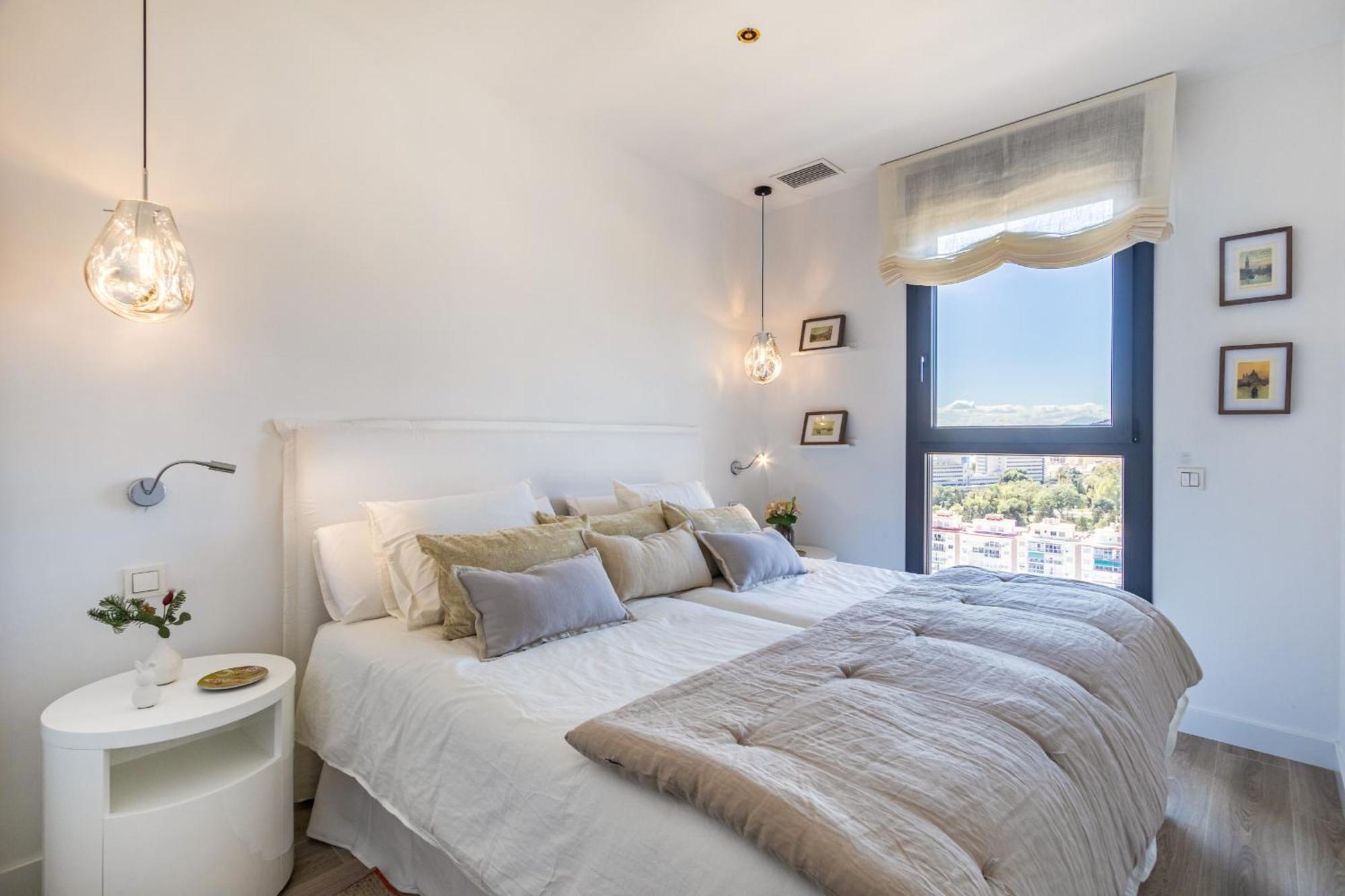 Skyline 4 Pool & Parking Free Vakantiehuis *