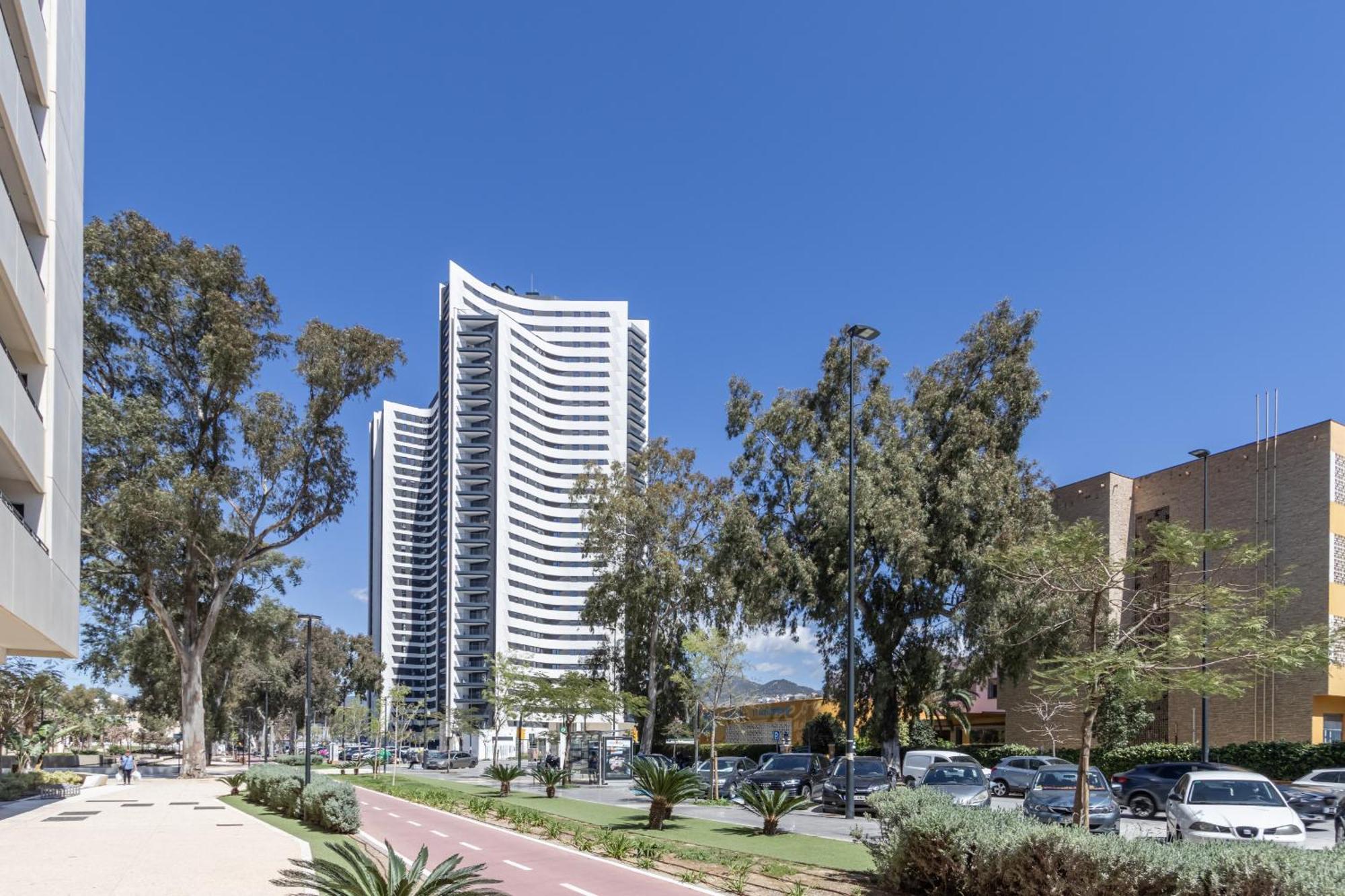 Skyline 4 Pool & Parking Free Vakantiehuis