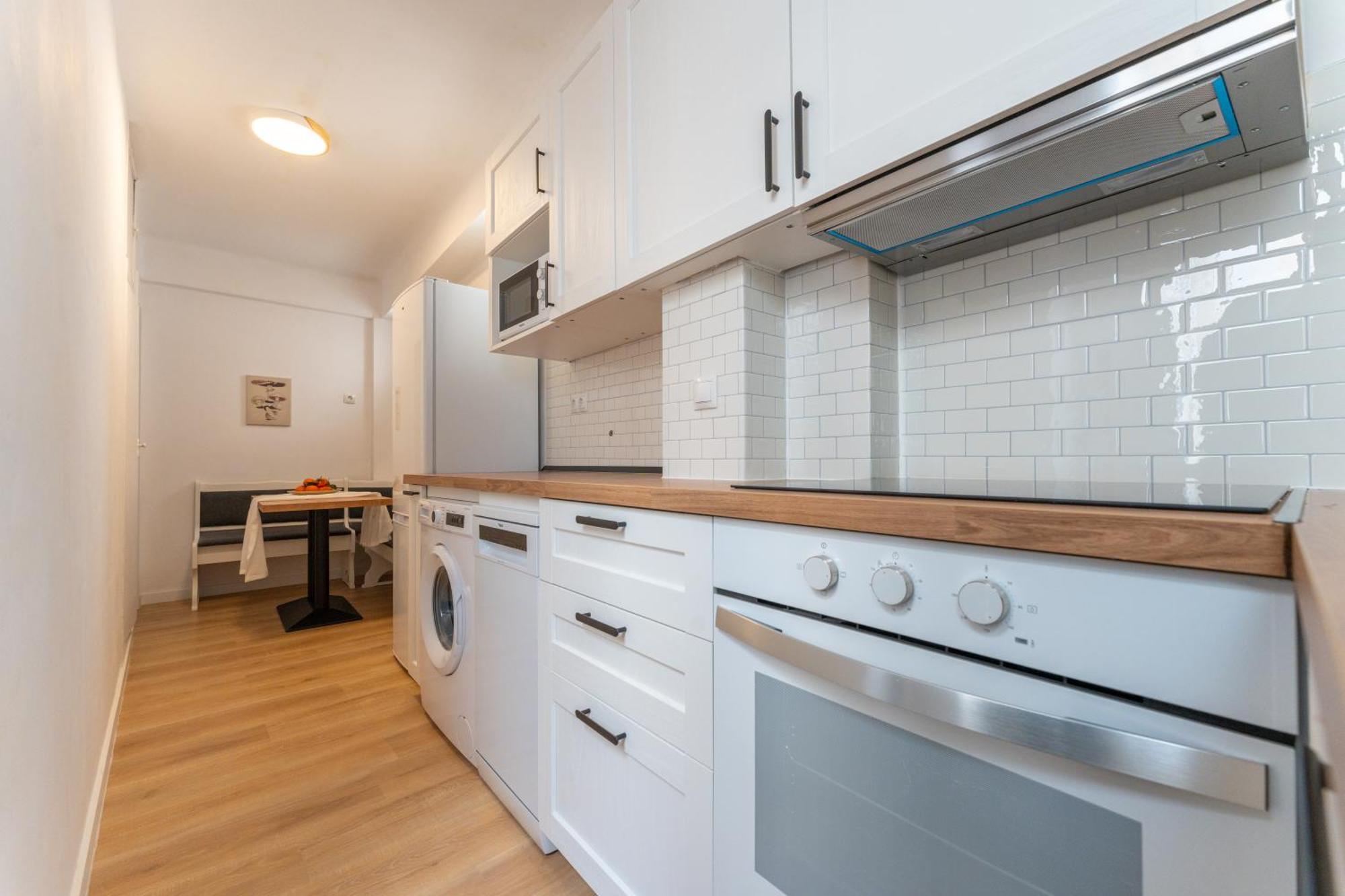 Appartement Lux Oasis - Modern 3br, Fast Wifi, Smarttv *