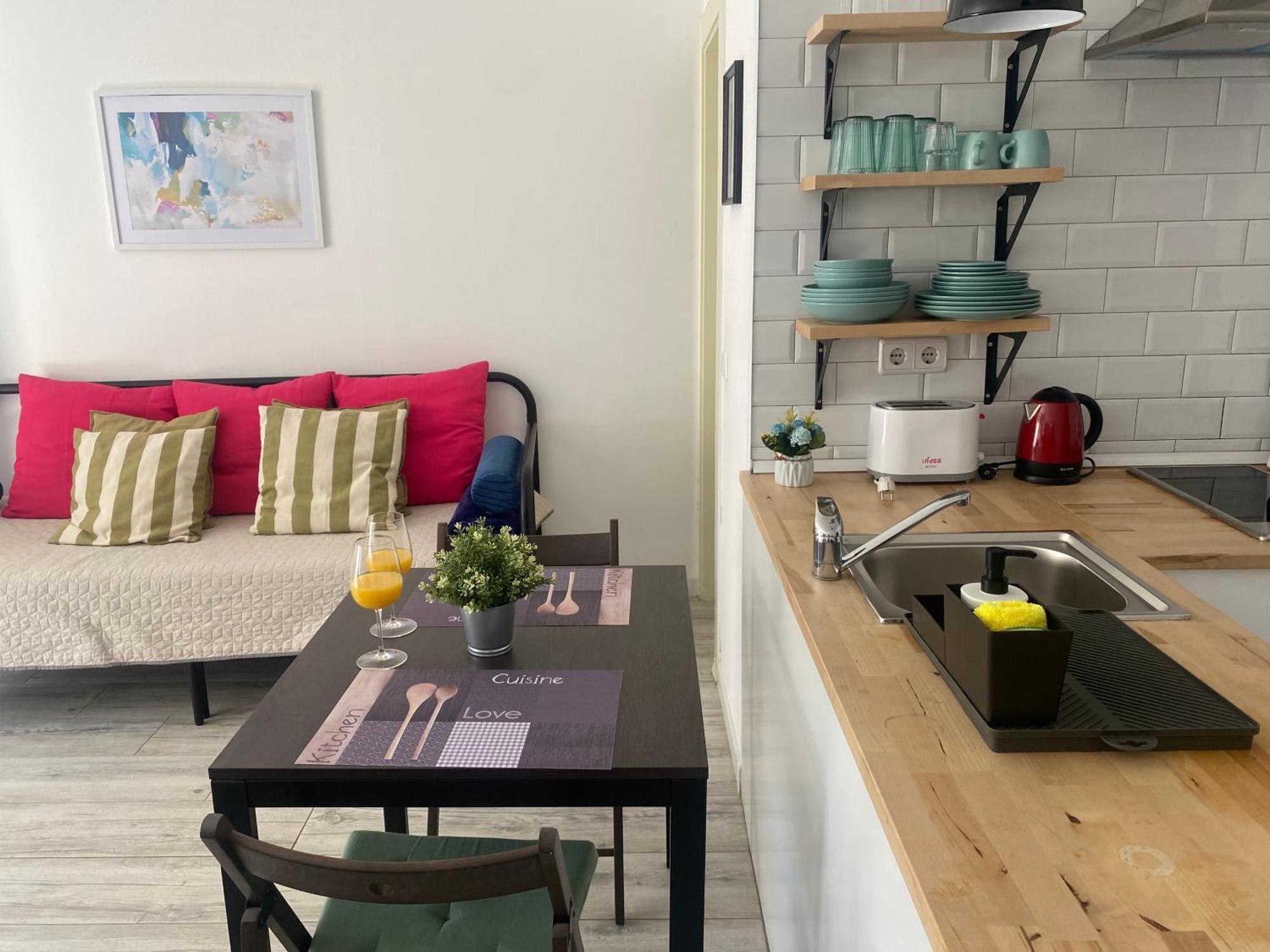 Ideal Apartamento En Pleno Centro Historico De * Málaga