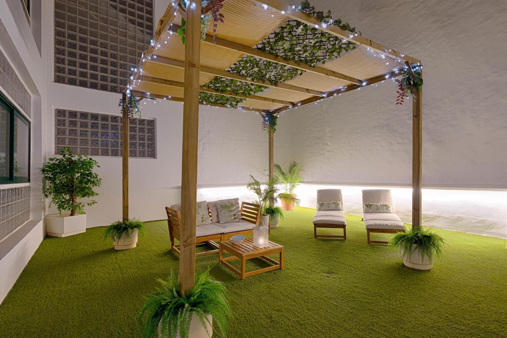 C30 Deluxe Studio With Terrace Into Cathedral Square Apartment Málaga