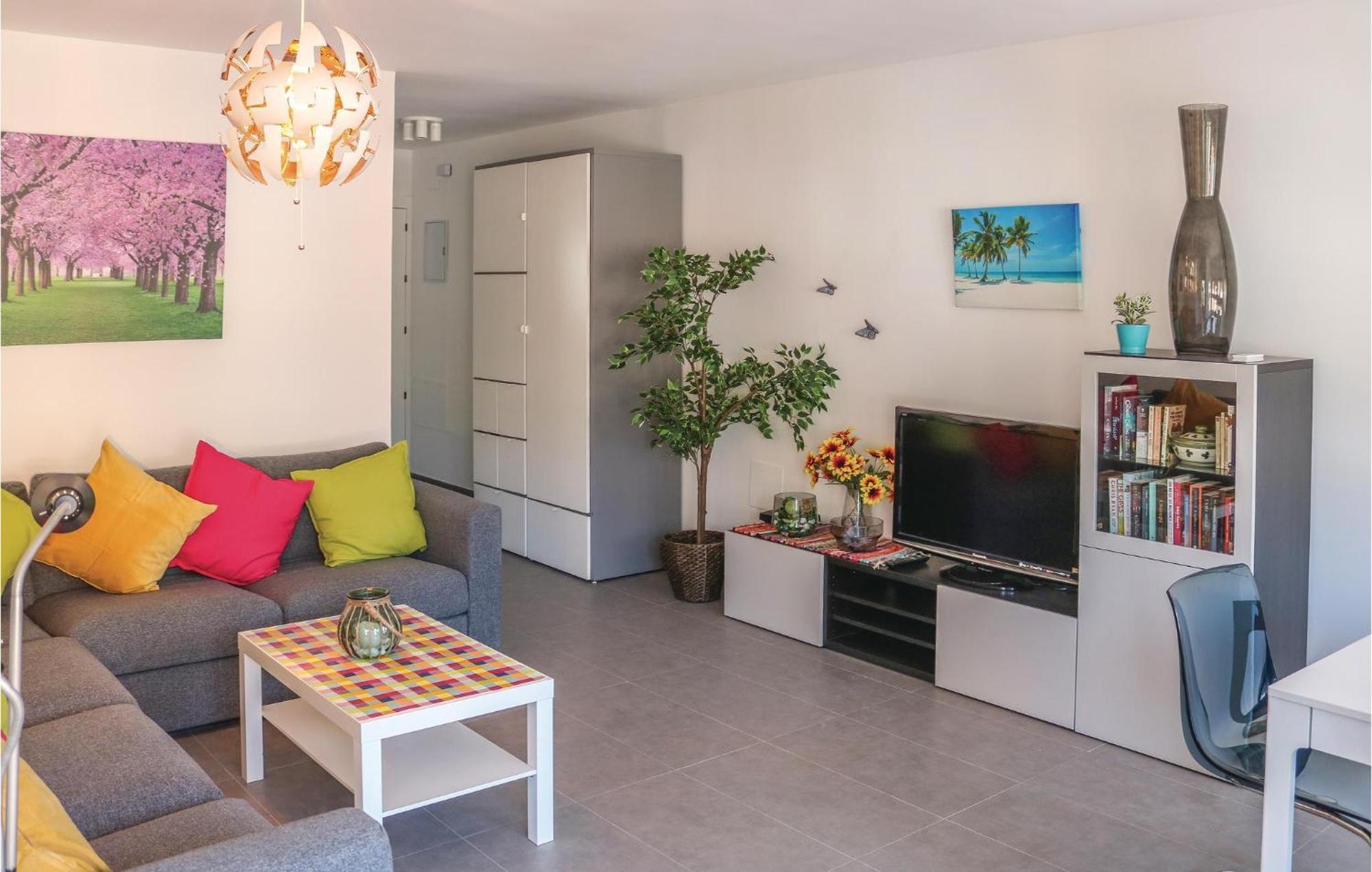 Apartment 4 Bedroom Stunning In Malaga