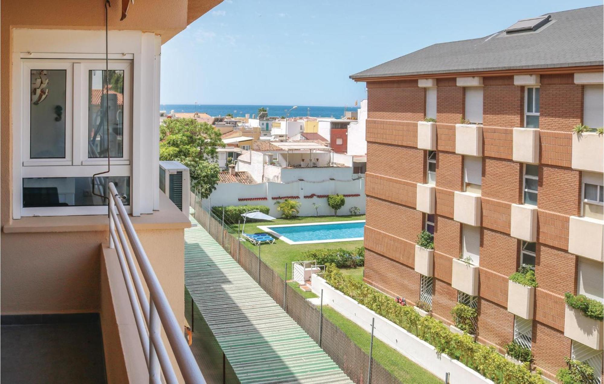 Apartment 4 Bedroom Stunning In Malaga
