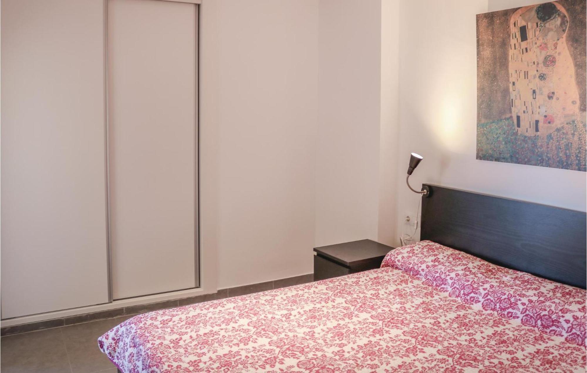 Apartment 4 Bedroom Stunning In Malaga