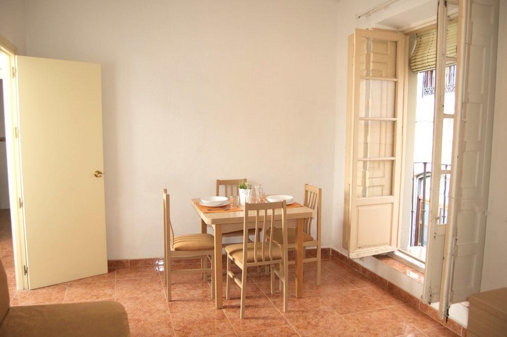 Ballesteros Apartment *