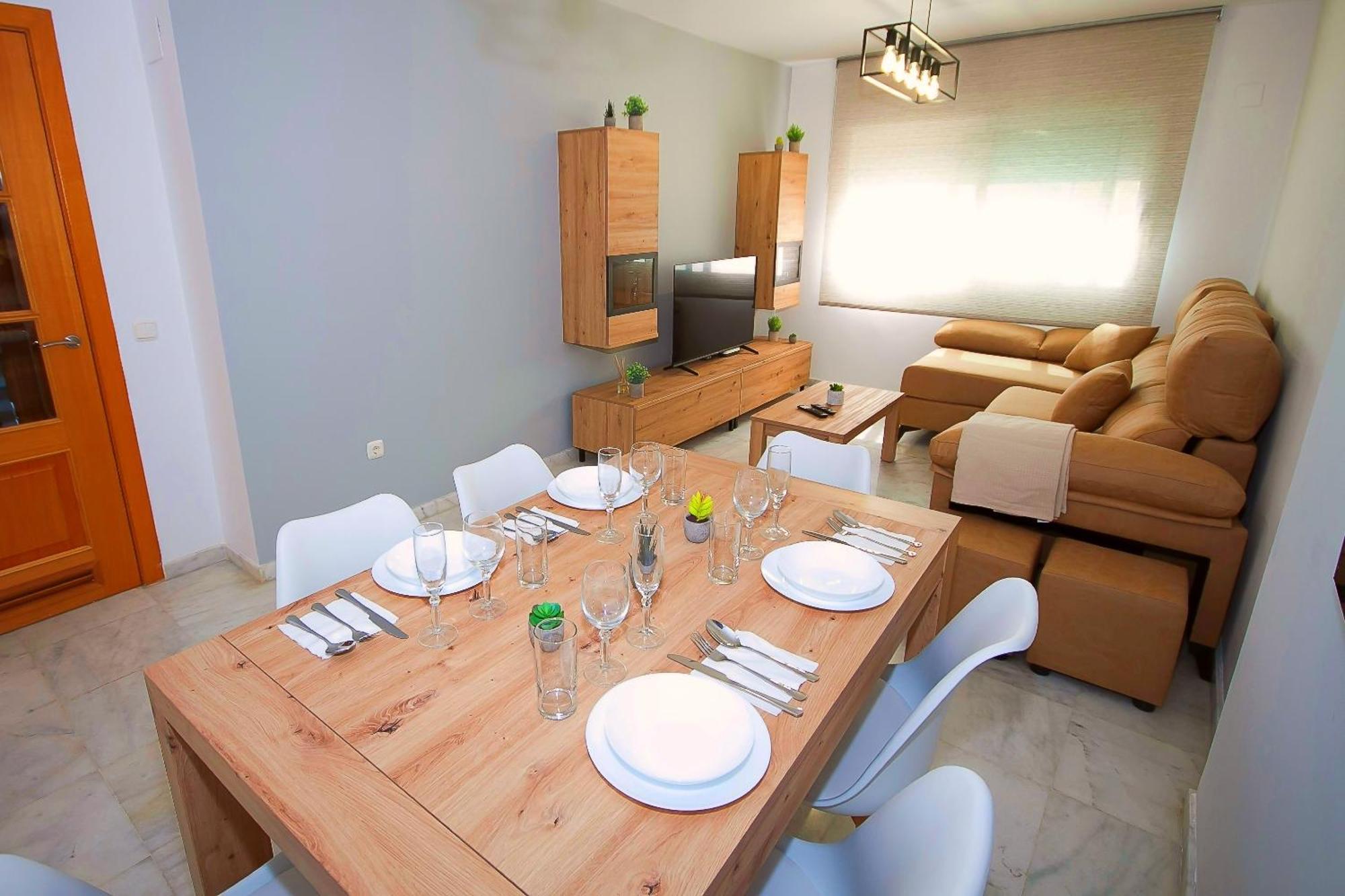 Ave Huelin 3rooms Con Parking Y Ac