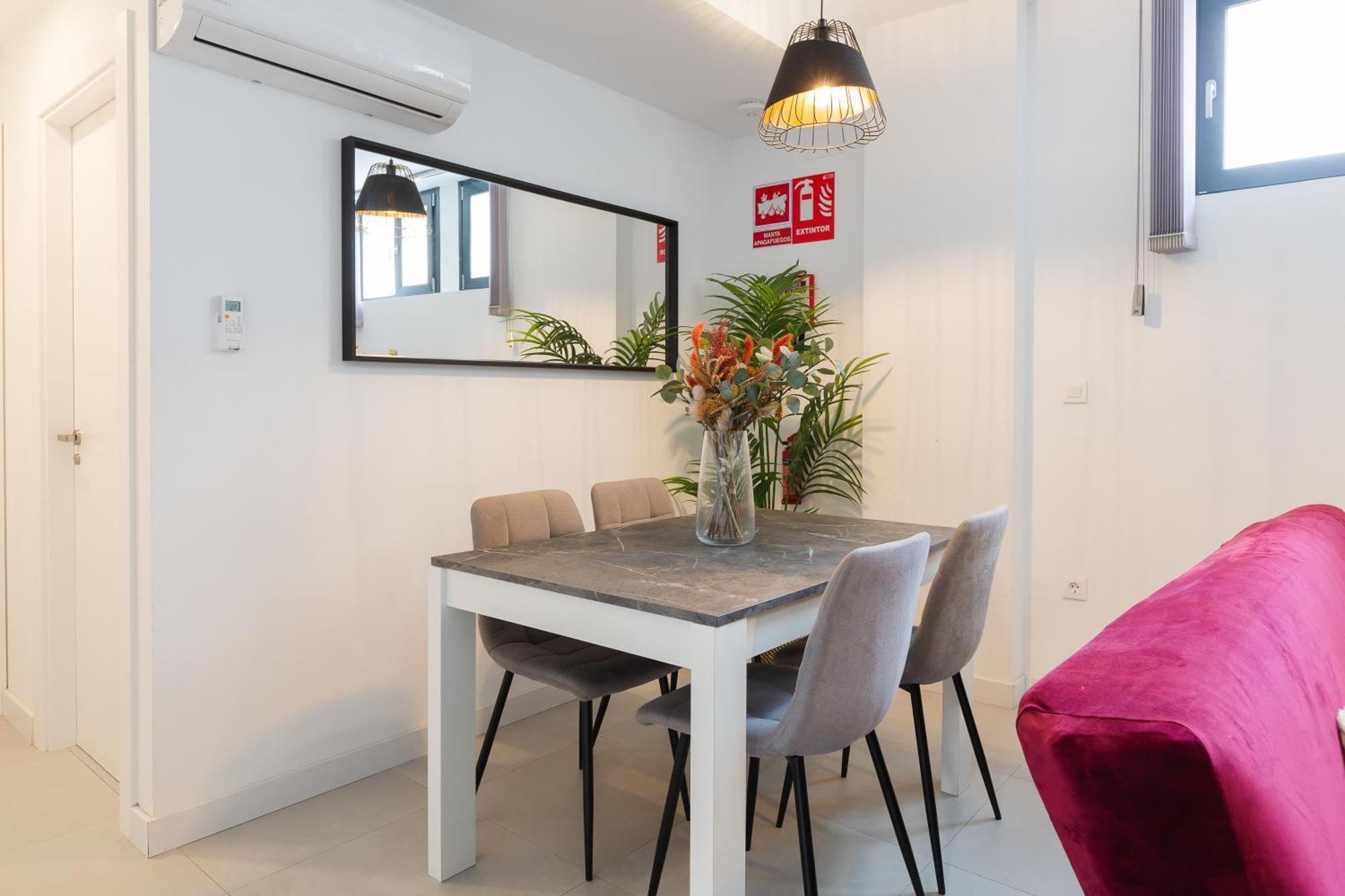 La Goleta: In The District Malaga