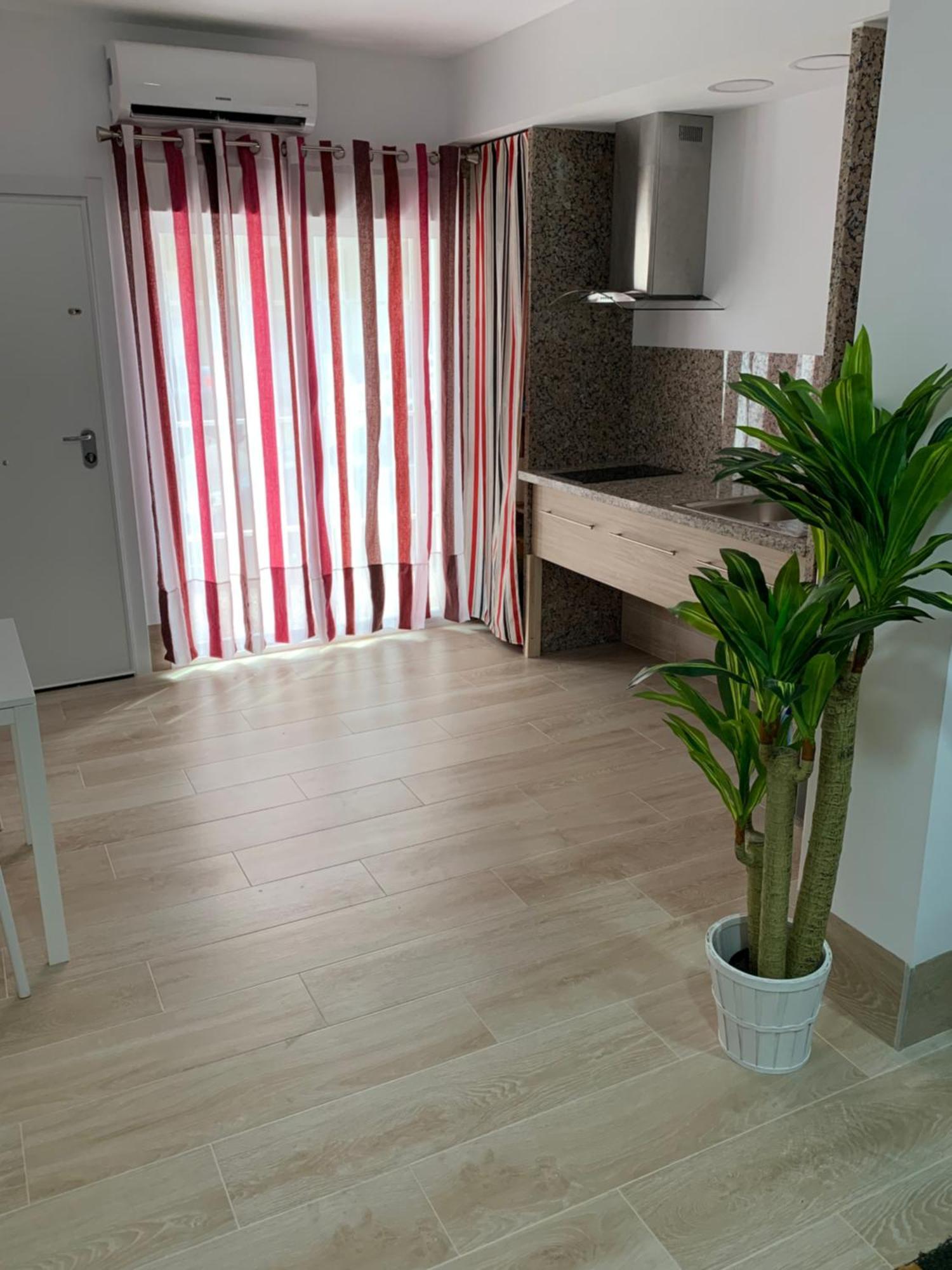Apartment Loft A 3 Minutos De La Estacion De Bus Y Tren *