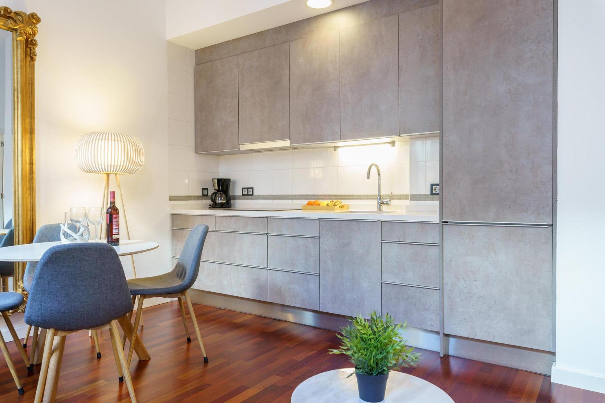 Center Old Town - Happy Appartement *
