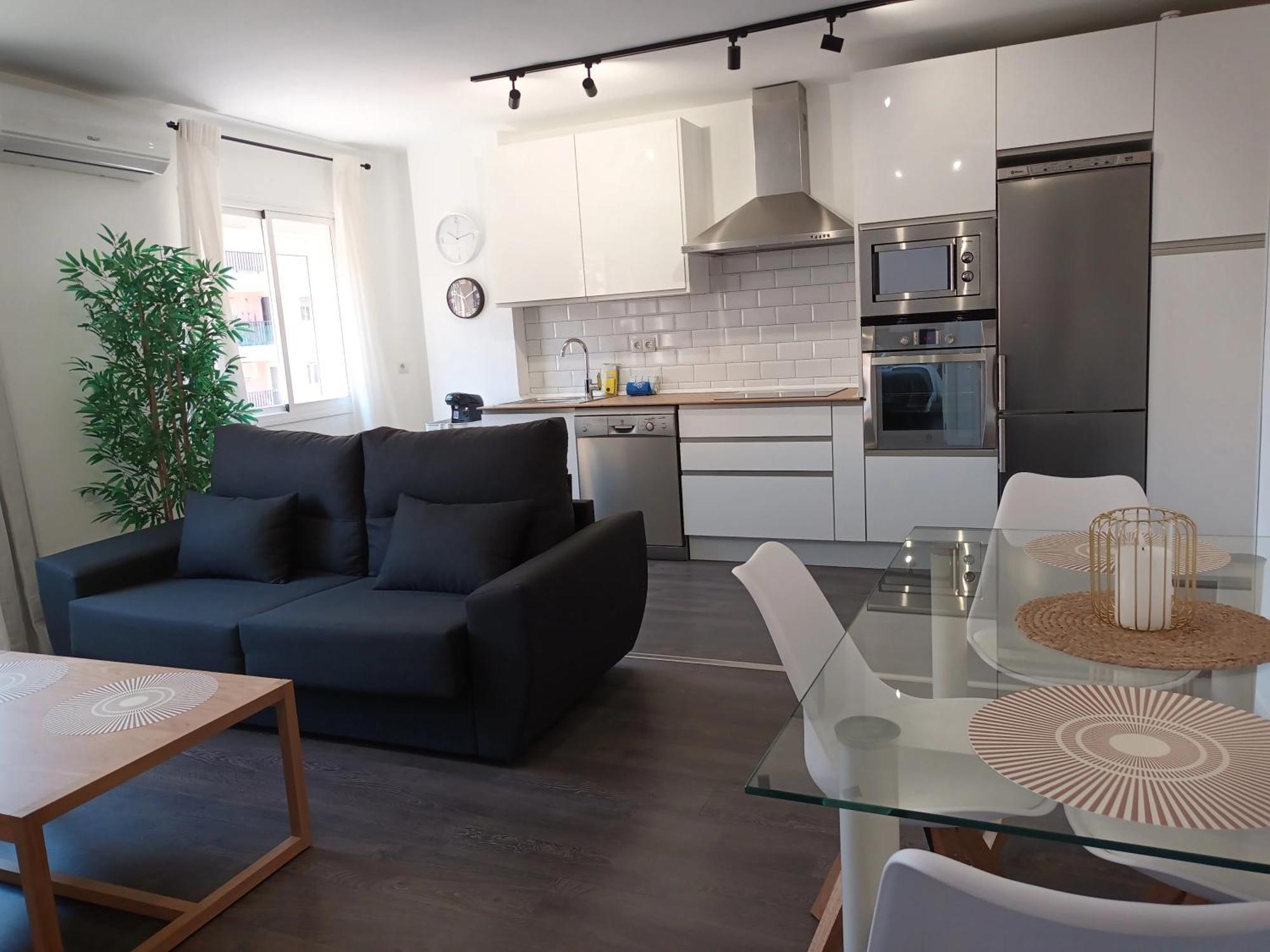 Vacacional Cuarteles Apartment Malaga