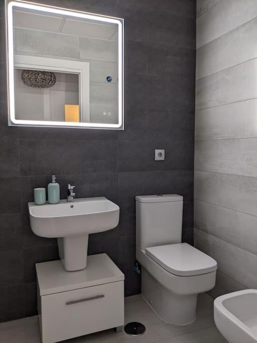 Apartment Historical Center Flat With Pool, Tennis & Parking Málaga