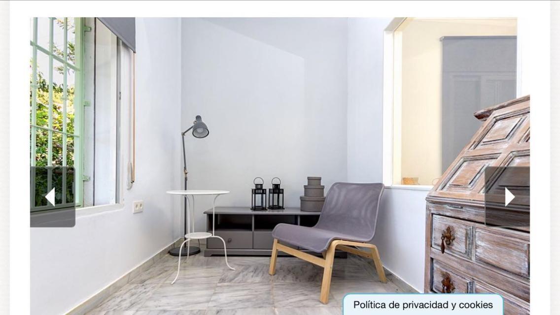 Balcon De Apartment