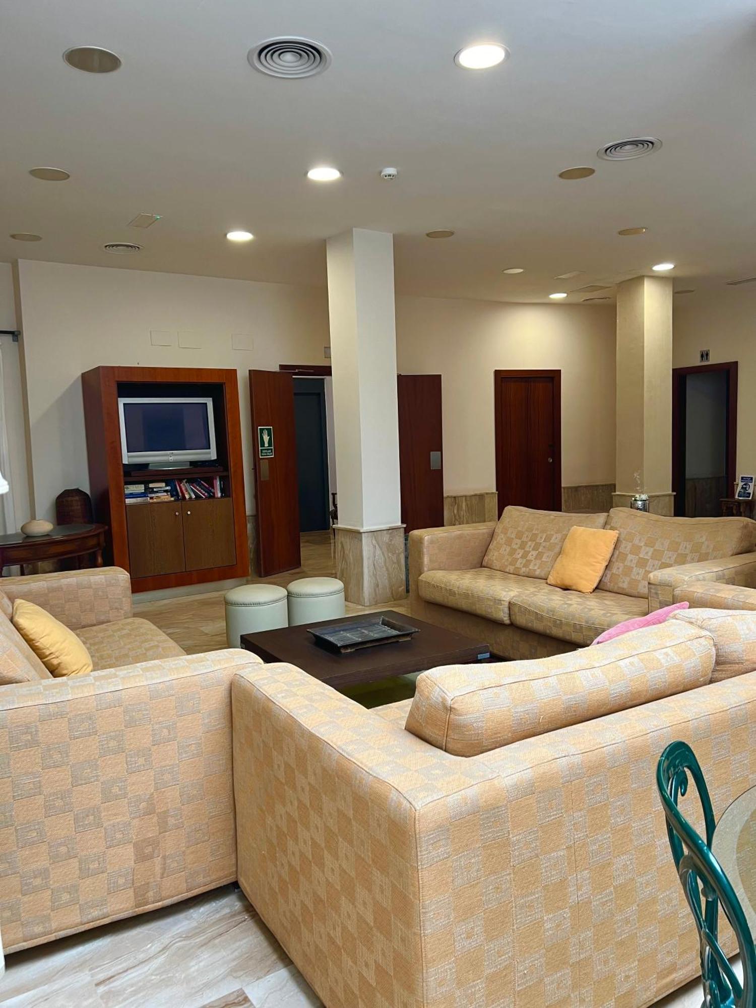 Carlos V Hotel Malaga