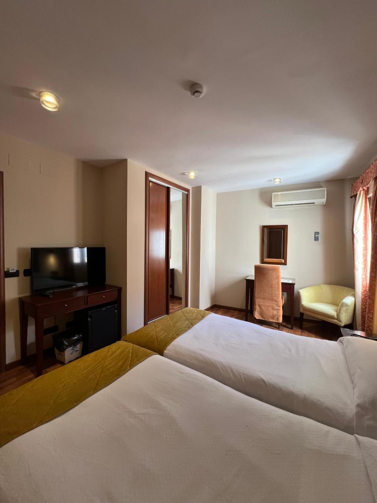 Hotel Carlos V Malaga