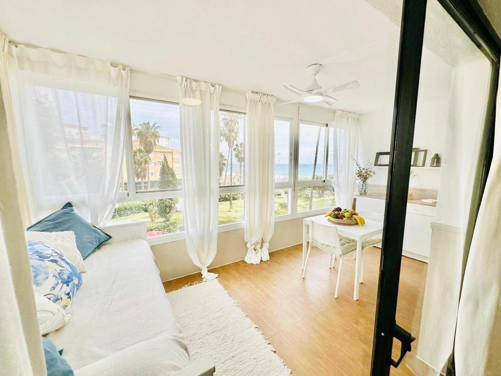 Estudio Pepa Luna Algarrobo *