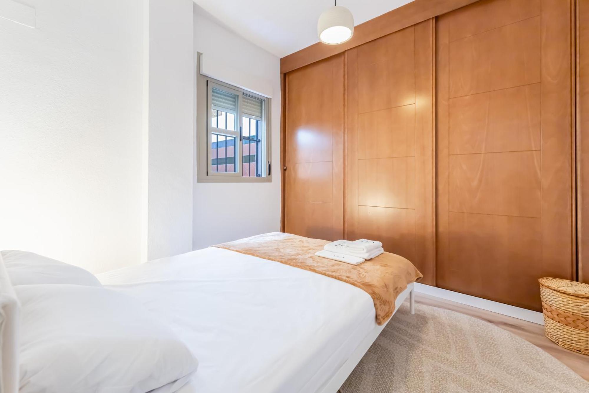 Charming 4-bedroom In Malaga's Historic Center Appartement Málaga