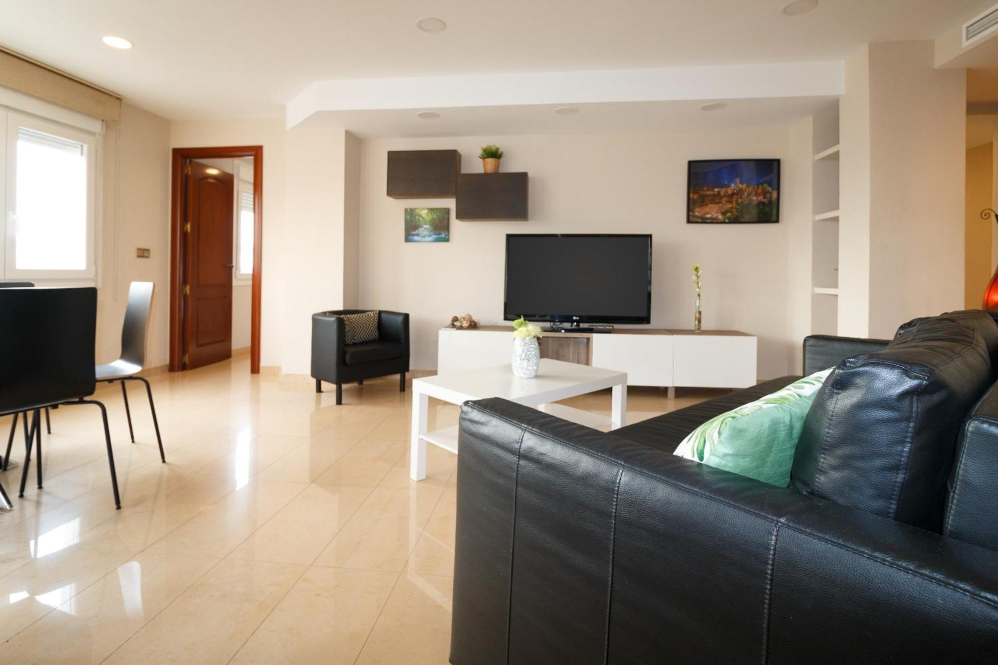 Fantastico Apartamento Para 7 Personas En La Mejor Zona Appartement Málaga