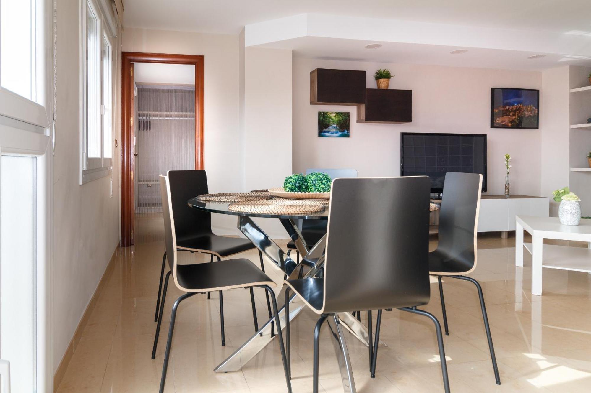 Fantastico Apartamento Para 7 Personas En La Mejor Zona Appartement Málaga