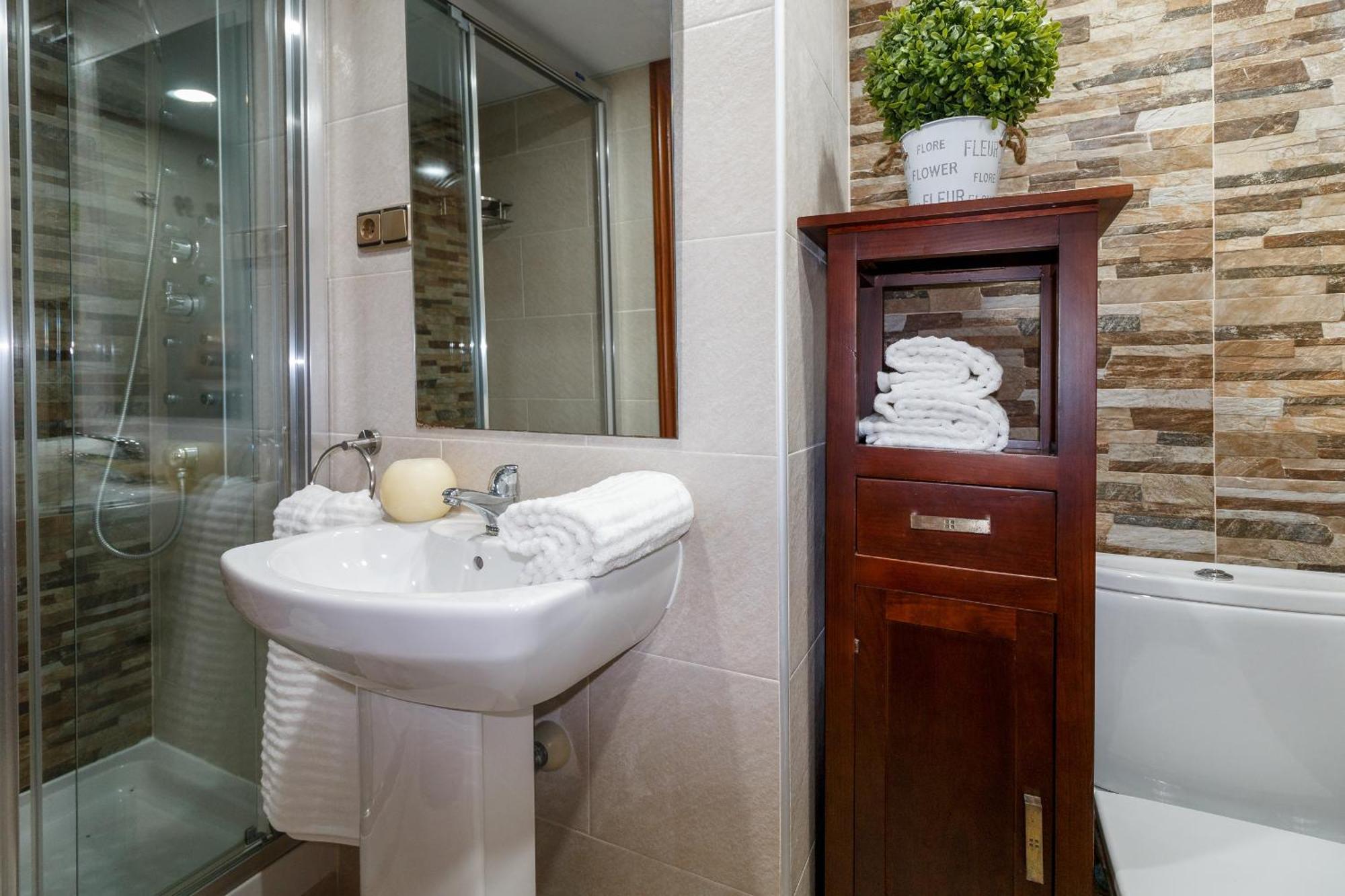 Fantastico Apartamento Para 7 Personas En La Mejor Zona Appartement