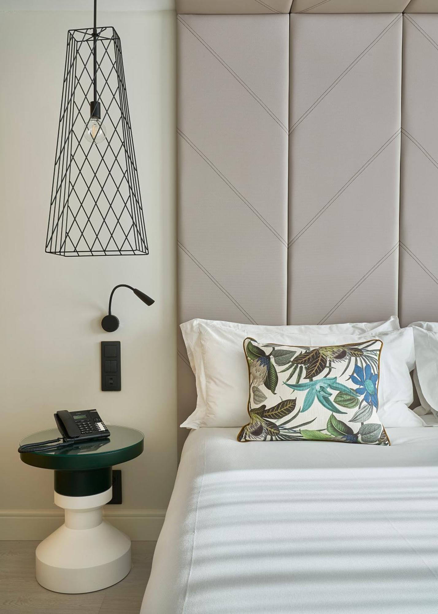 Vincci Larios Diez Hotel 4*