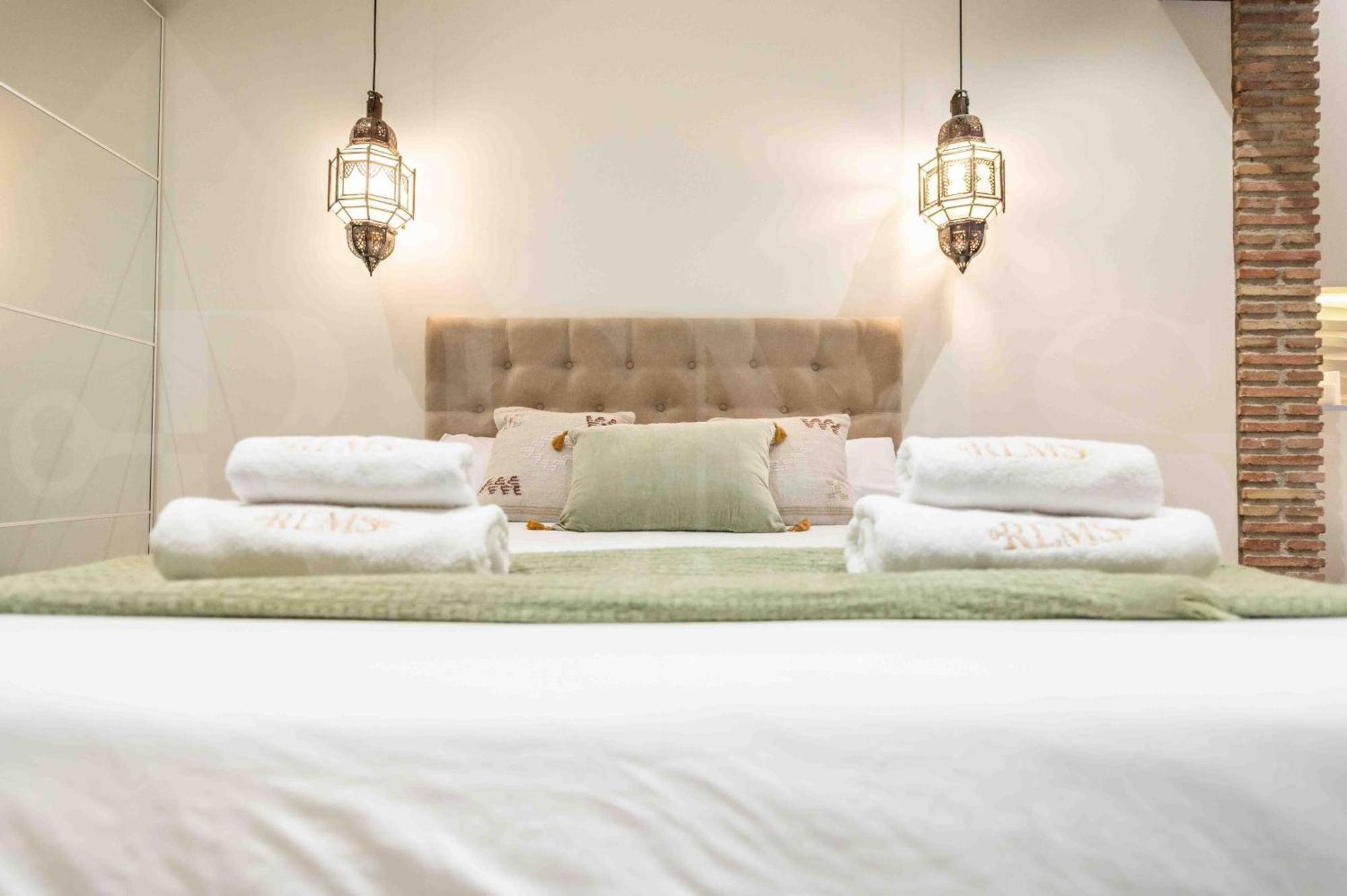 Fabulous In Historic Center By Rems Malaga