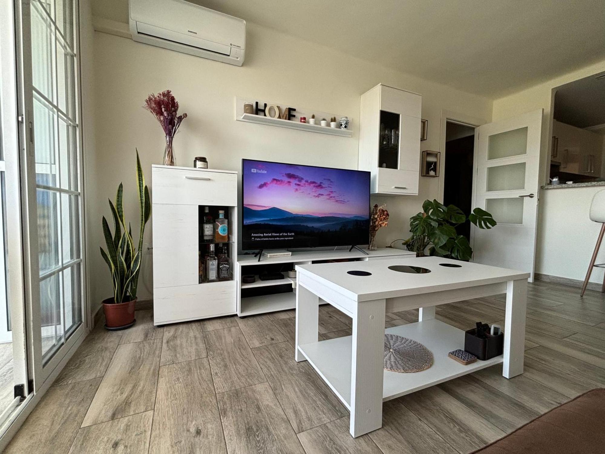 Lucia - Family, Friends & Fun Pet Friendly Malaga