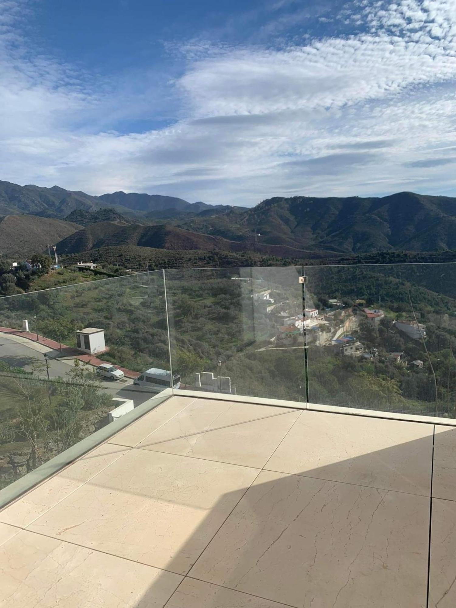 Apartment New Ocean View Just 3 Min From Marbella Center *