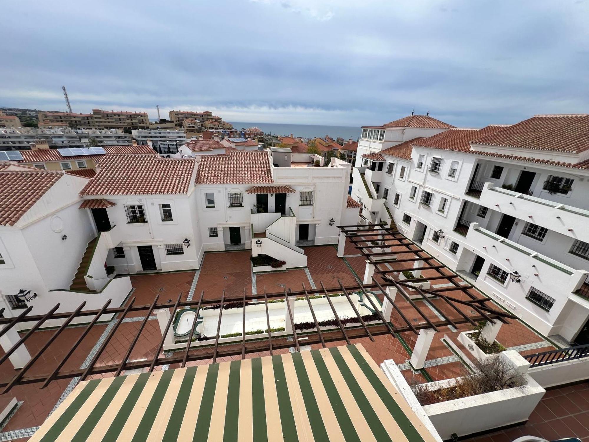 Apartamento Nuestro Atico Con Vistas Al Mar Terraza, Piscina Y Parking