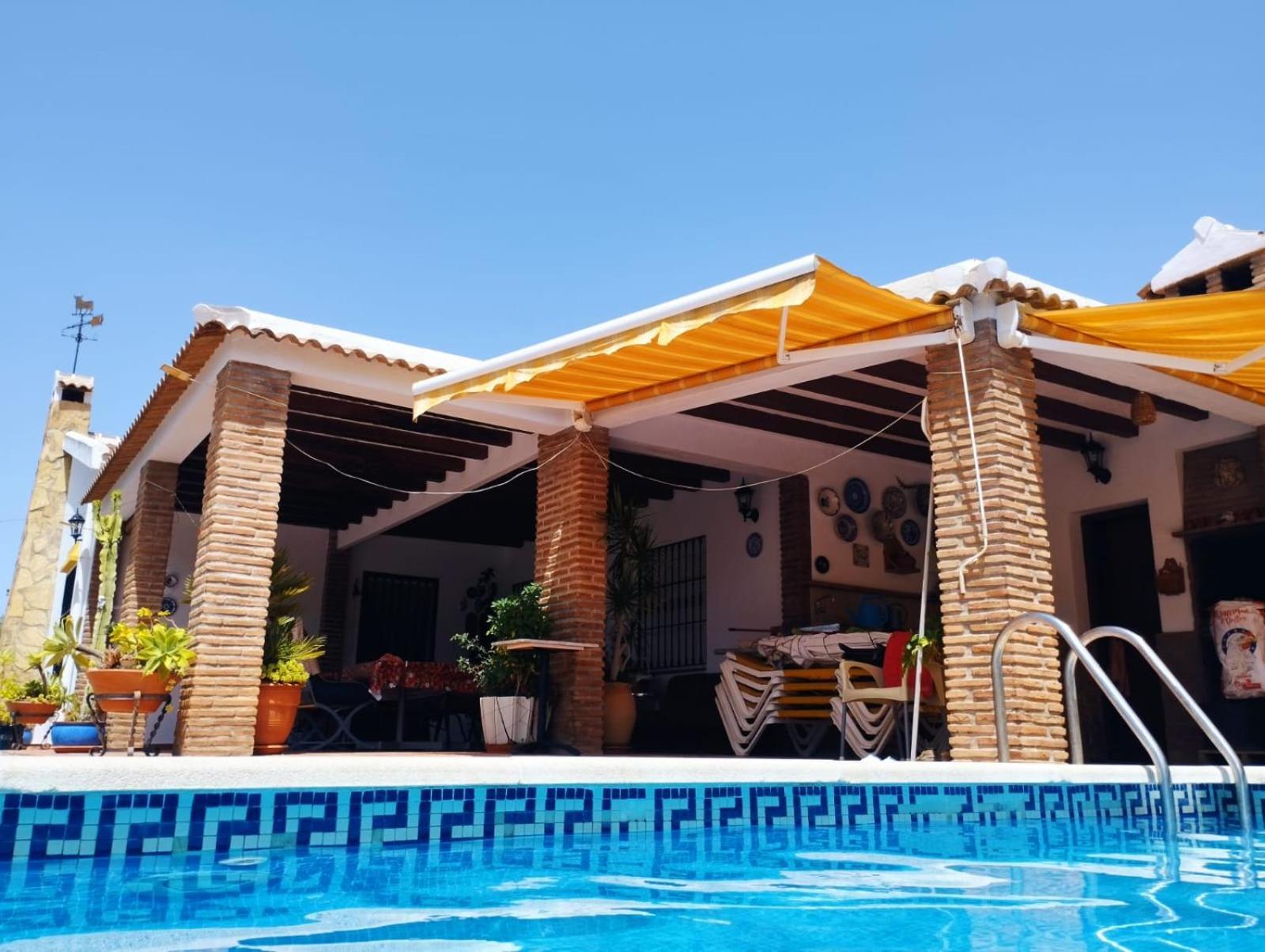 Olivos Villa