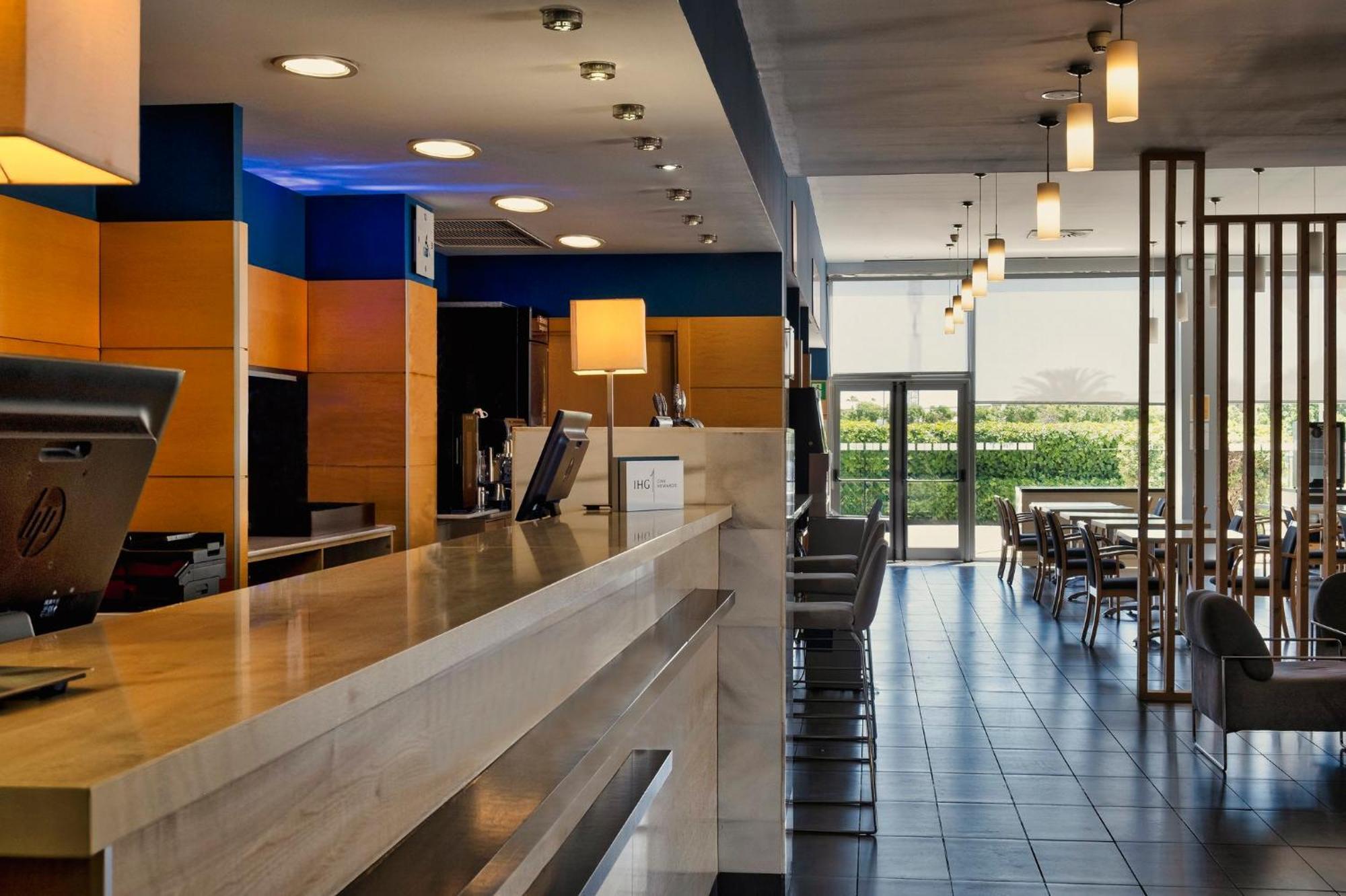 Hotel Express Airport By Ihg Malaga