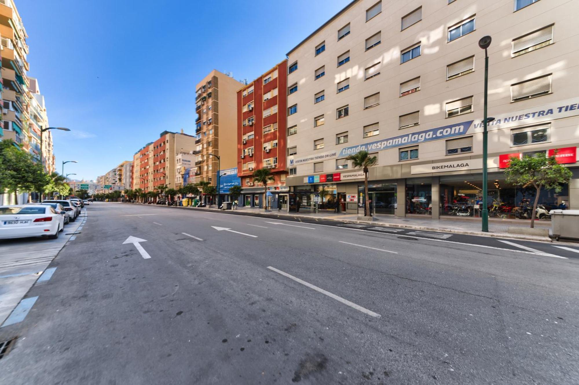 Holidays2malaga Train Station Area *