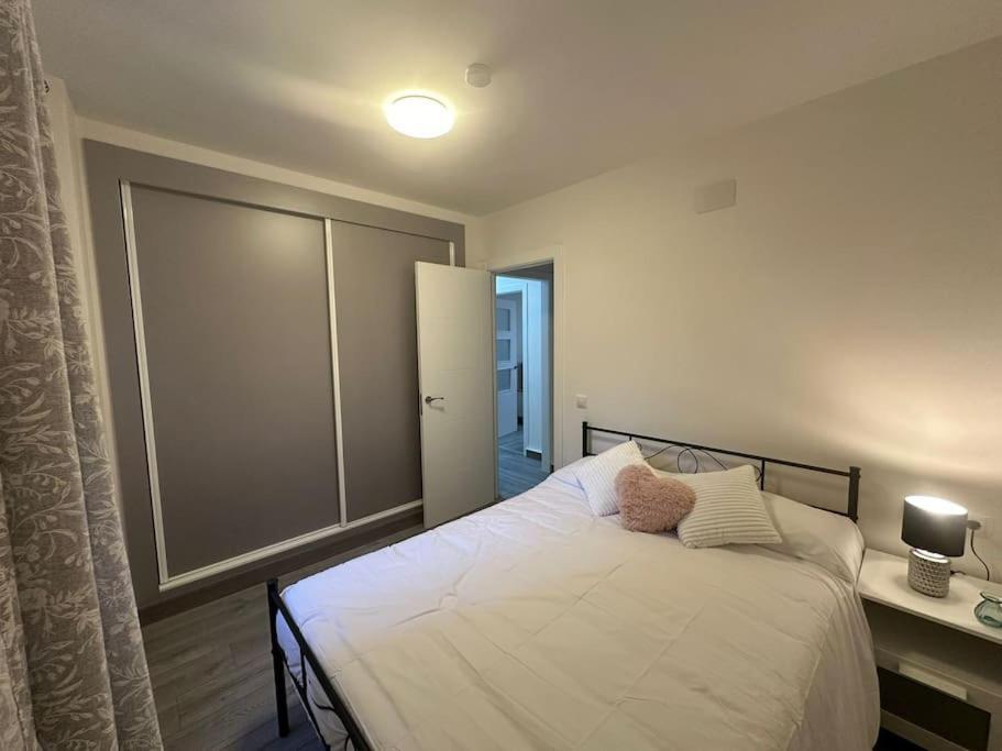 Cosy In 10' From The Beach - Rene Apartment