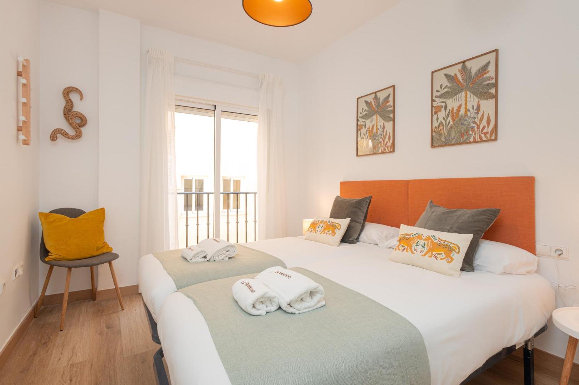 C21 Trendy 2 Bdr & Parking Downtown * Malaga
