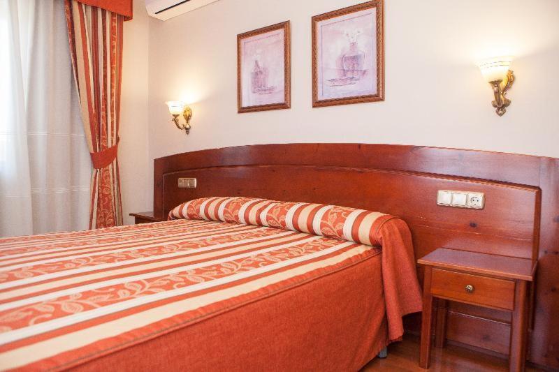 Alameda Hotel 2*