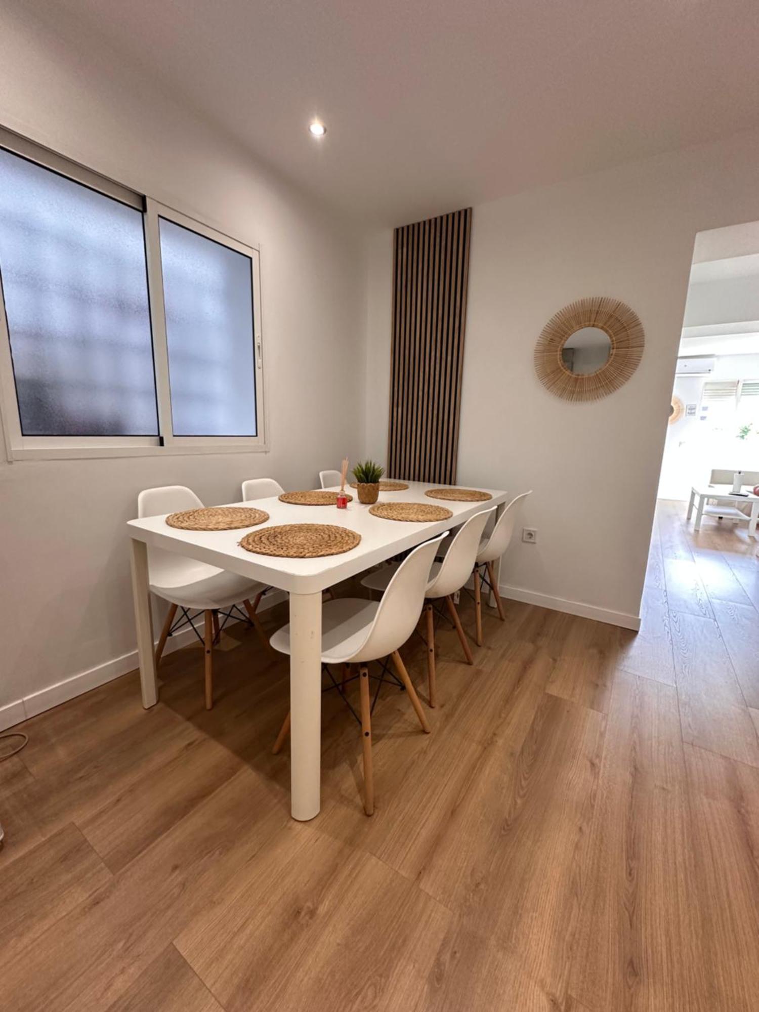 Claveles De Luxe Apartment