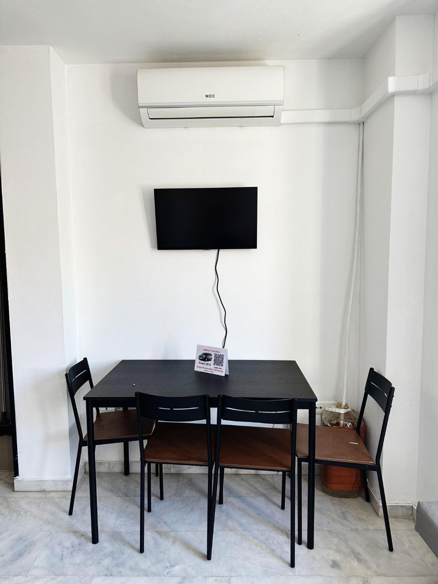 Huelin & Station Apartment *