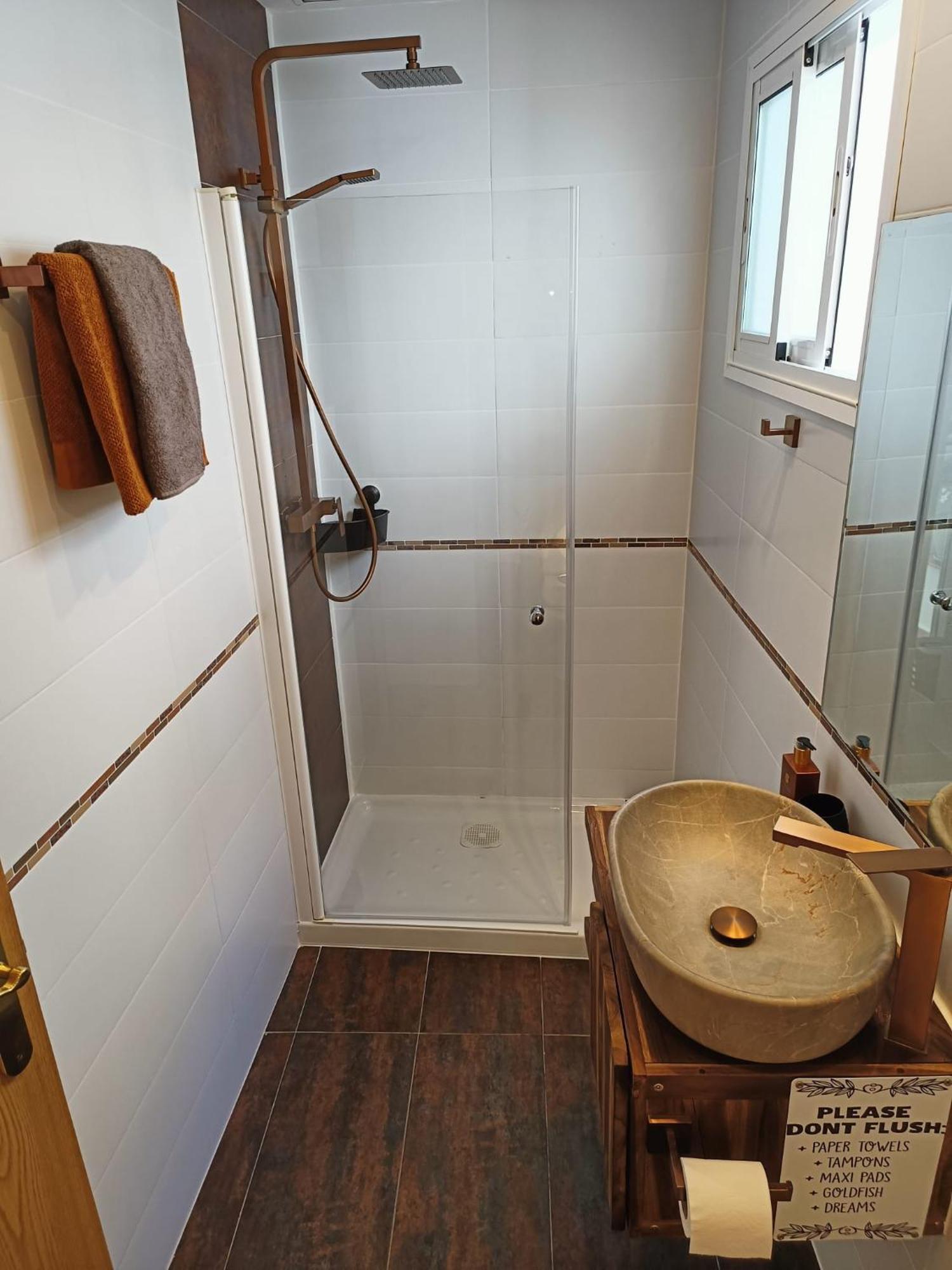 Mariposita Malaga, New Historic City Centre With Private Patio *