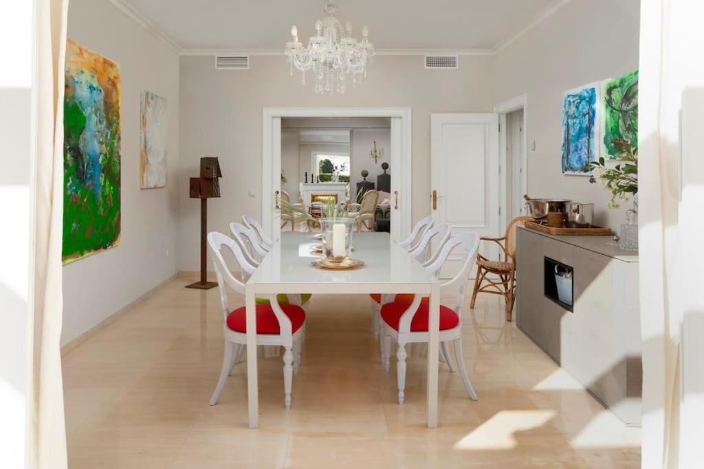 Luxury With Sea Views & Terrace By Rems Apartment