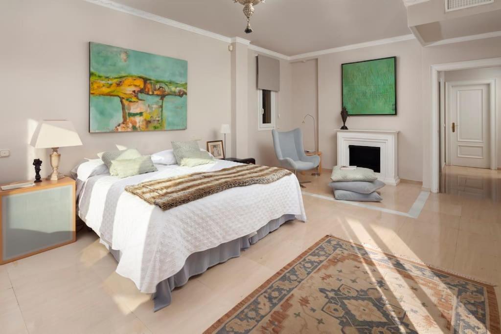 Luxury With Sea Views & Terrace By Rems Apartment