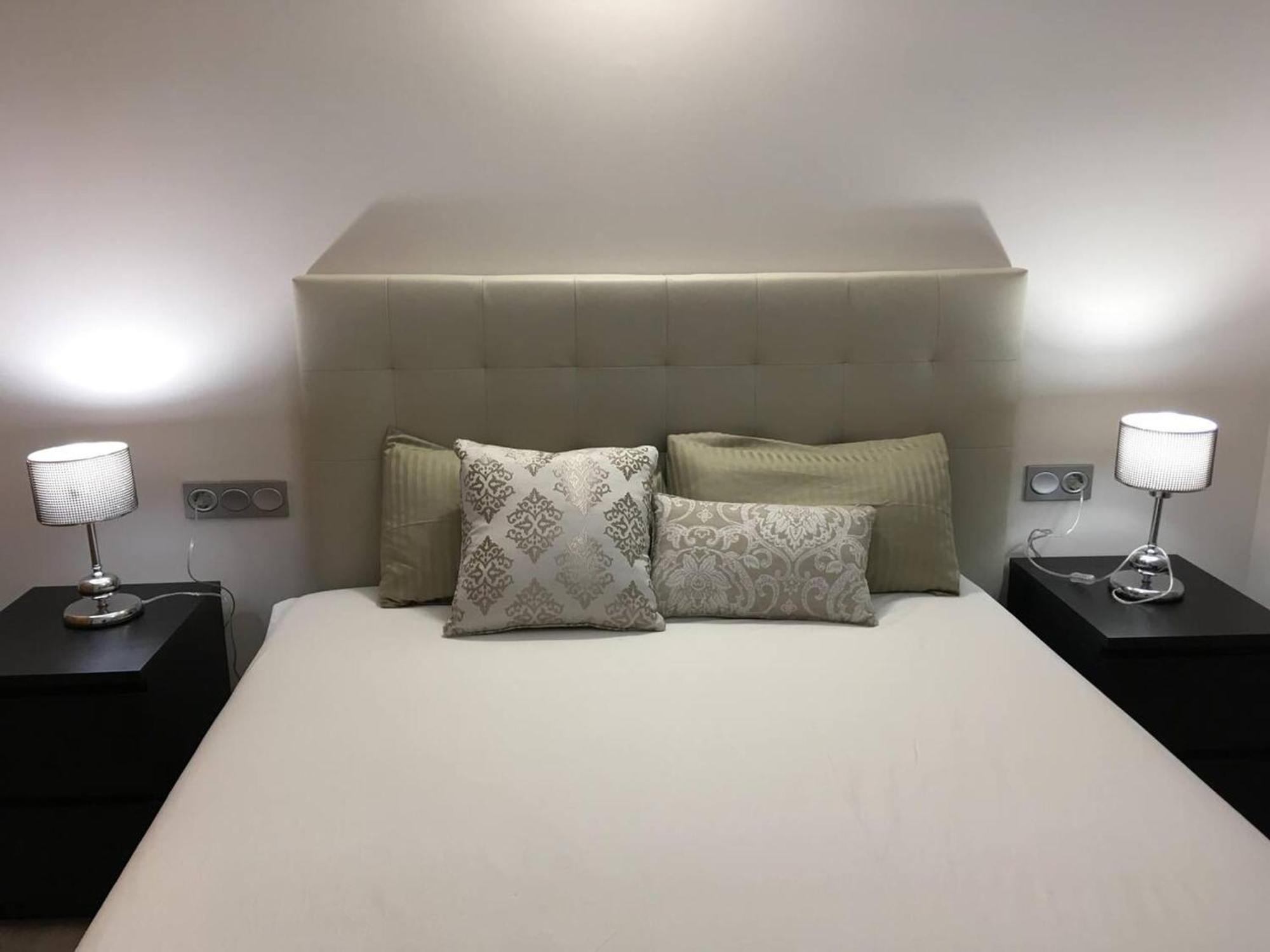 Comfortable In The Centre Of 60 M² Parking Apartment