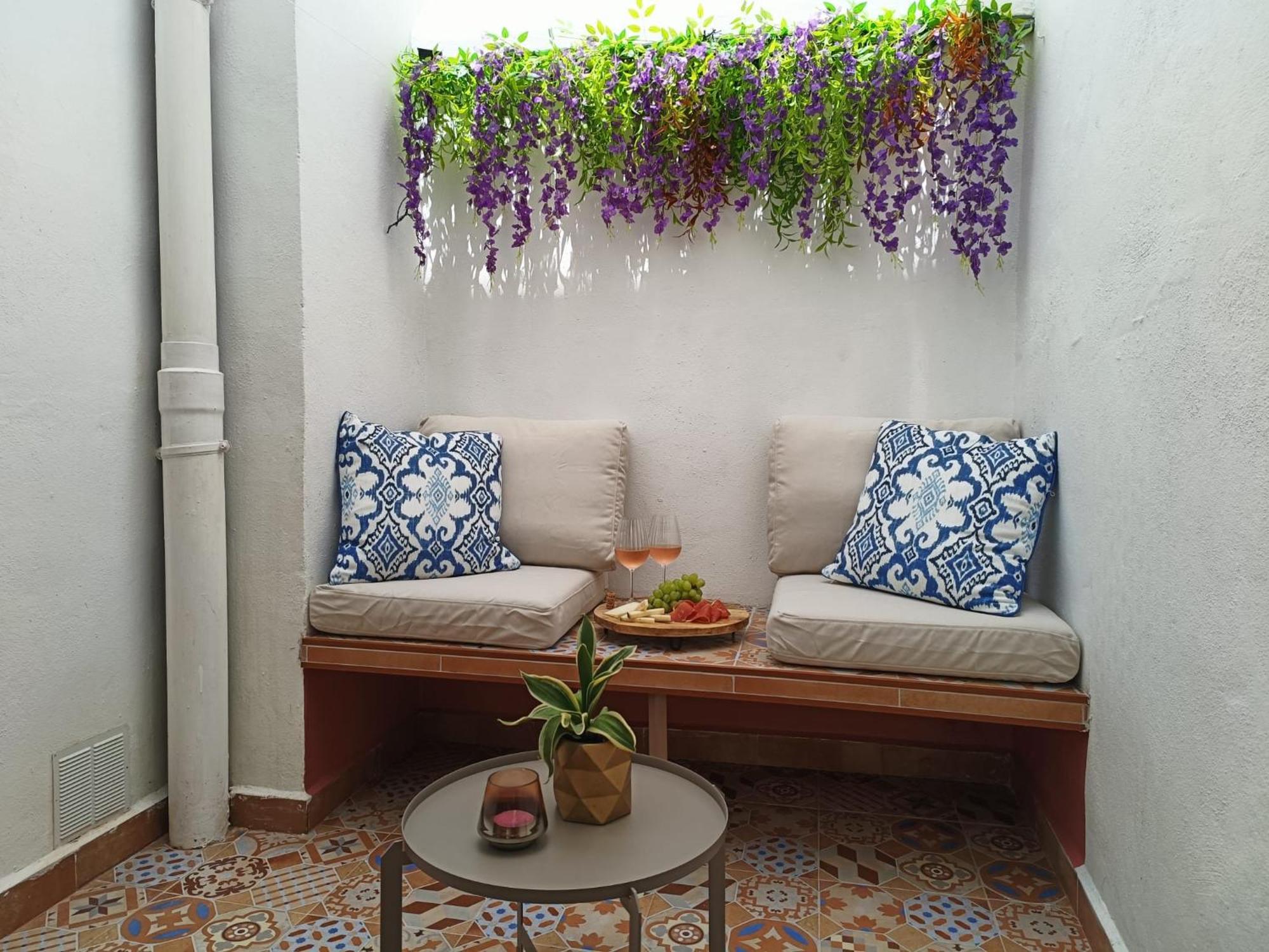Mariposita Malaga, New Historic City Centre With Private Patio Apartment *
