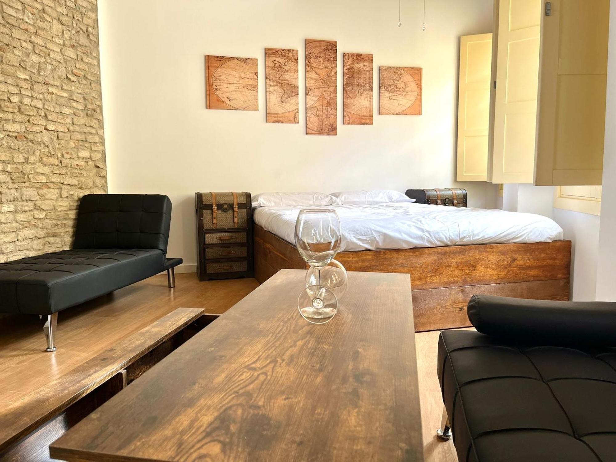 Apartment Luxury Chinitas 11 *